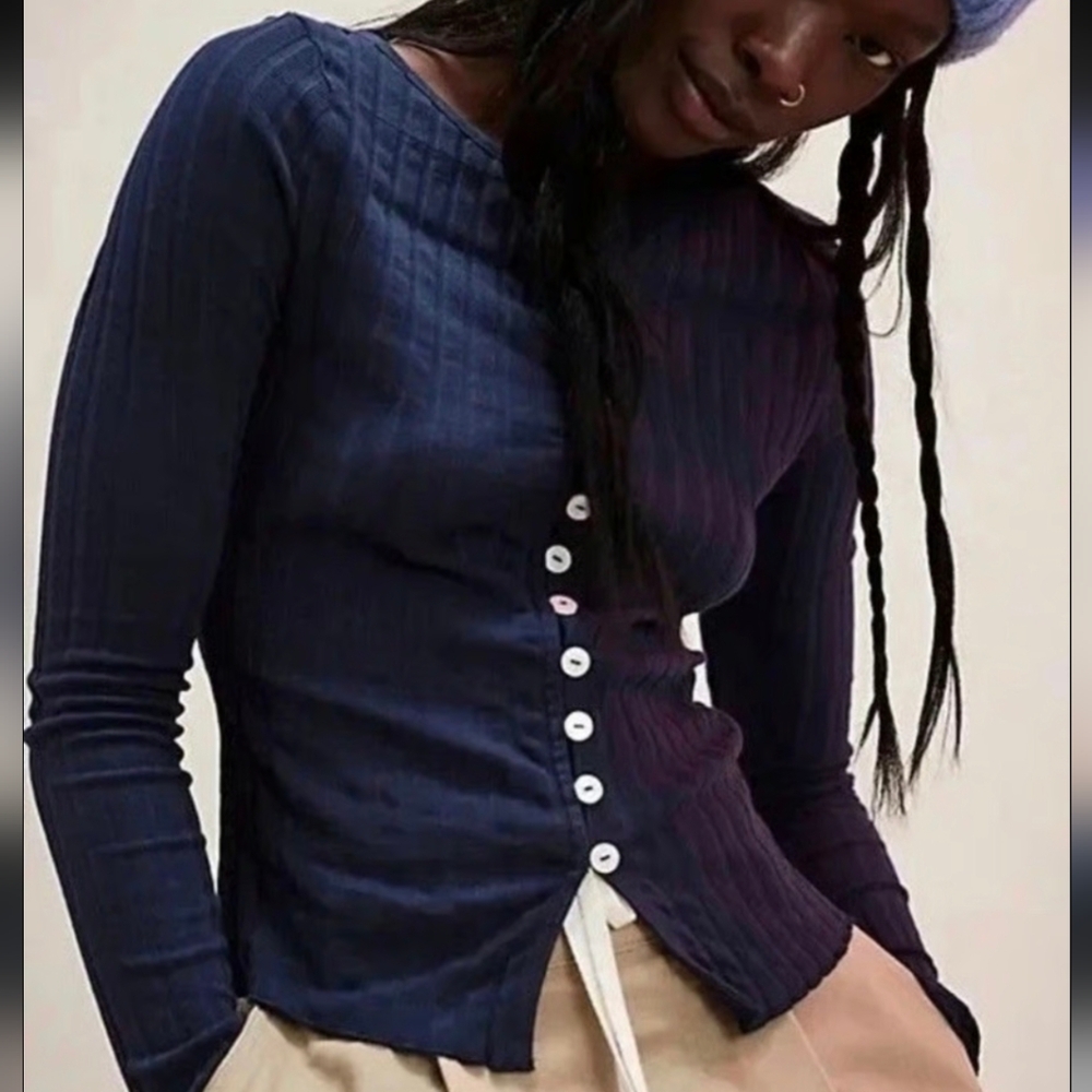 Free People NWOT Tilly Rib Long Sleeve Button Up Top in Navy sz SML & XS